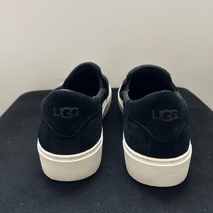 UGG Abies Perforated Slip-On Sneaker (1108631) Color:BlackSuede Size: 8